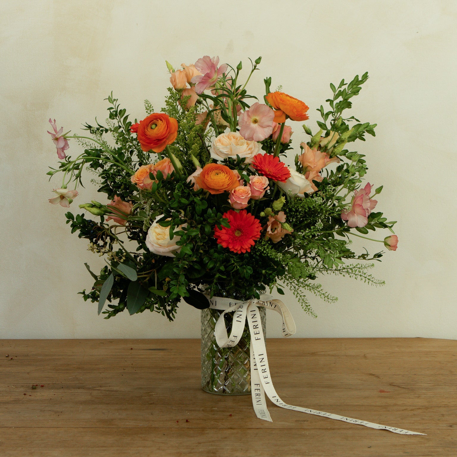 Jarrón vidrio con flor natural Rombi